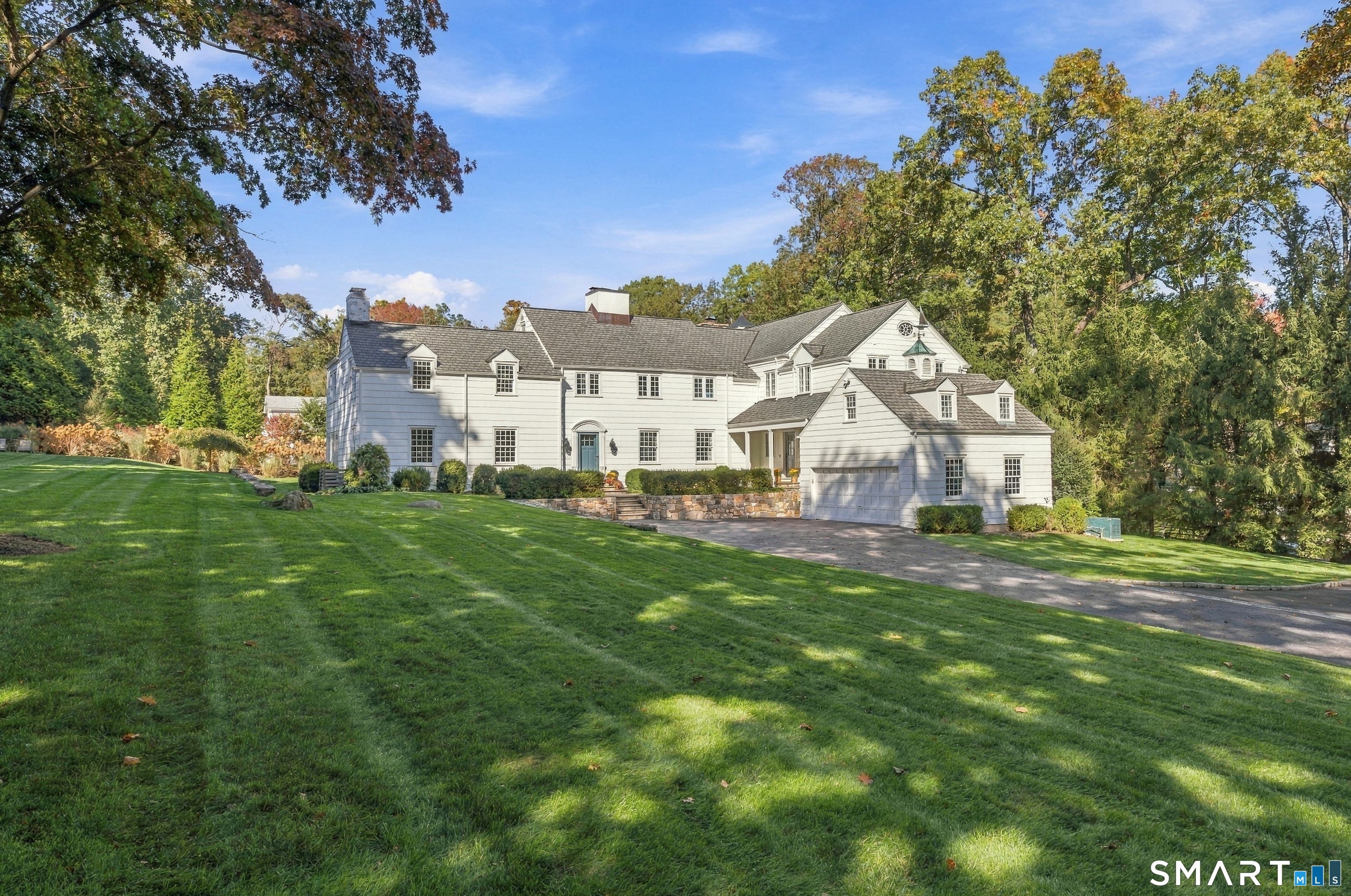 25 Point O Woods Road, Darien, CT 06820 | For Sale at $3,895,000