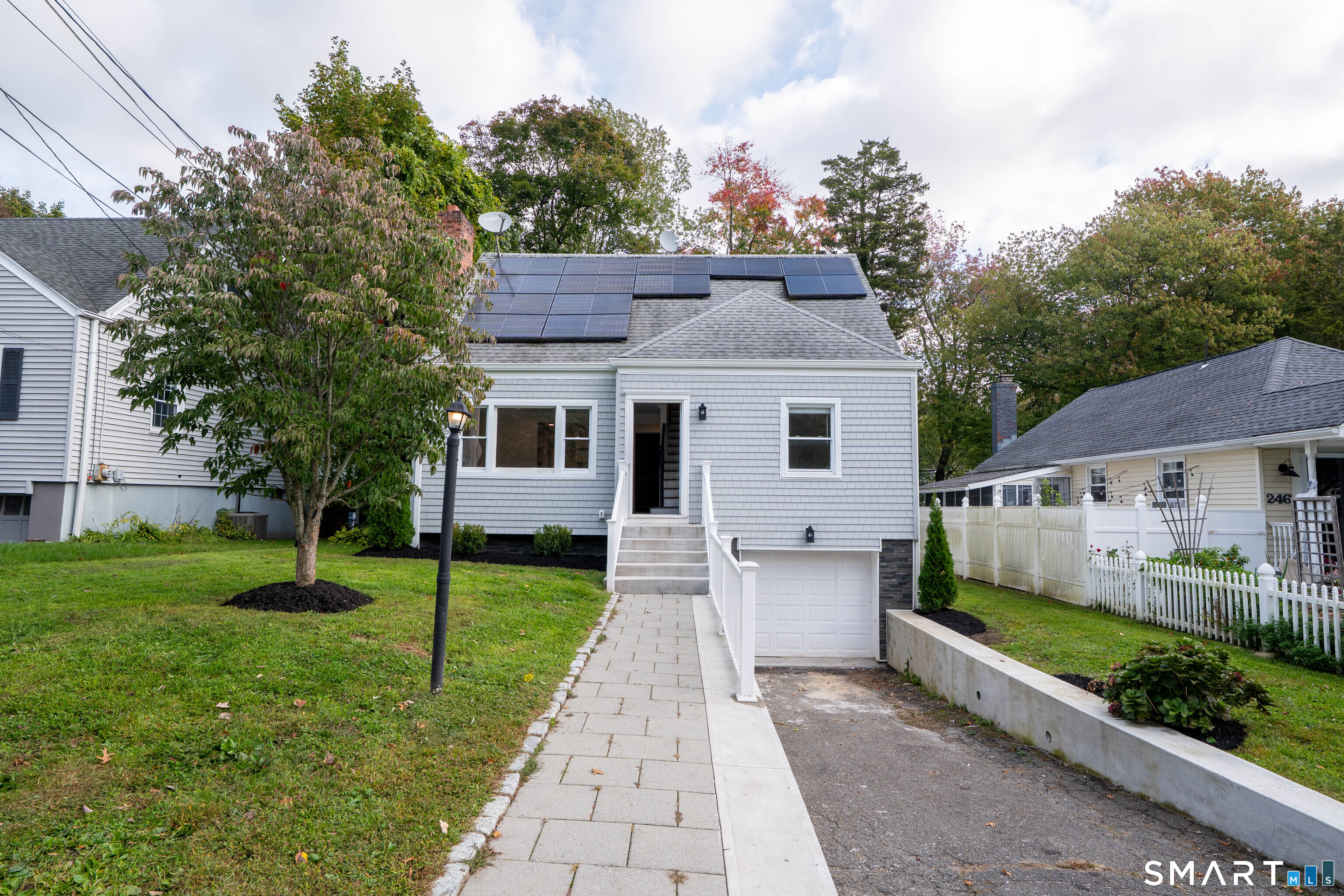 258 Bennett Street, Fairfield, CT 06825 | For Sale at $649,999
