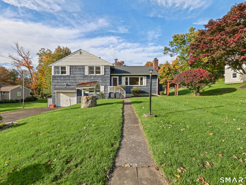  single family home for sale located at 4 North Pleasant Rise, Brookfield, CT 06804