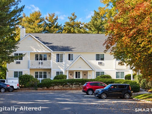  condo home for sale located at 2955 Madison Avenue, 42, Bridgeport, CT 06606