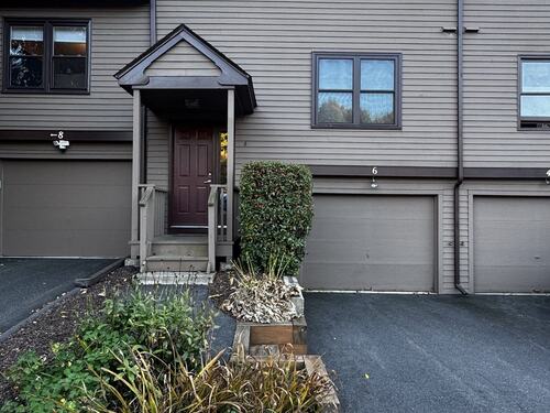  townhouse condo for sale located at 6 Cascade Circle, 6, Monroe, CT 06468