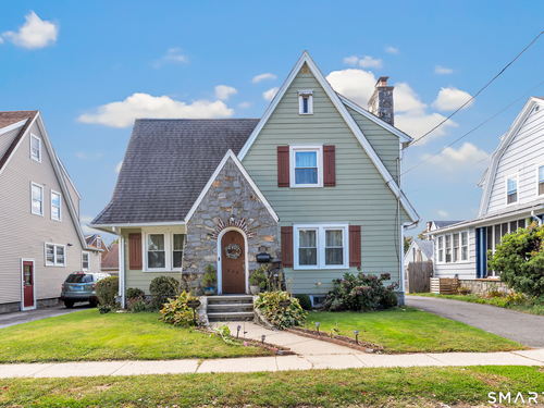  single family home for sale located at 555 Windsor Avenue, Stratford, CT 06614