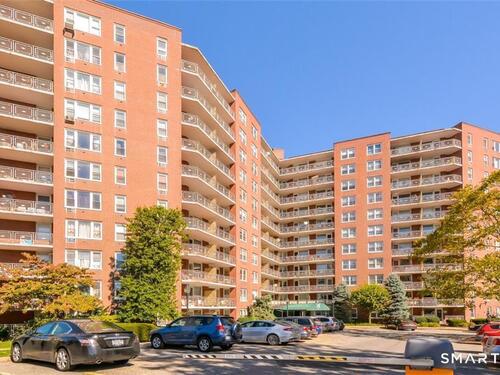  condo home for sale located at 91 Strawberry Hill Avenue, 240, Stamford, CT 06902