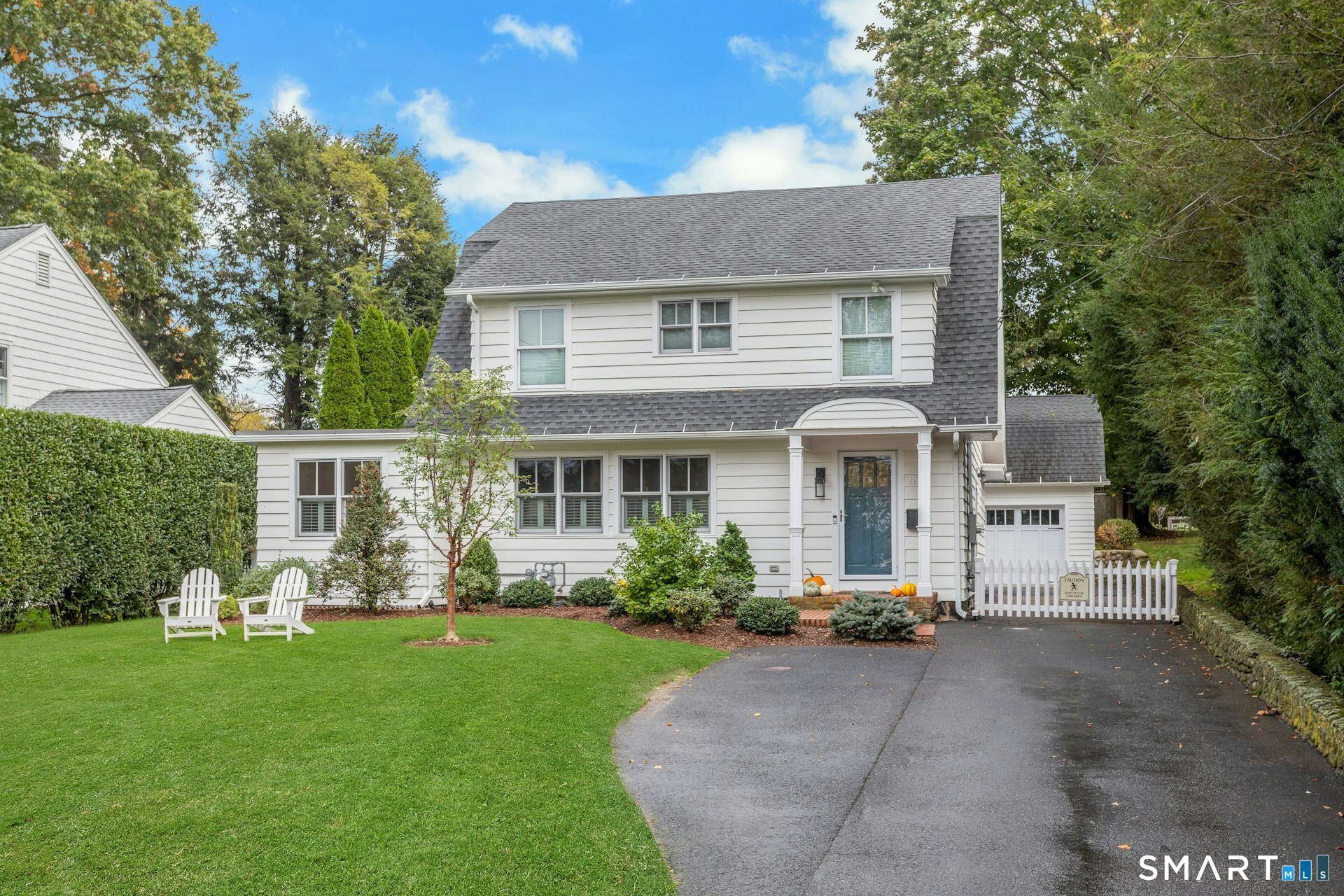 121 Old Post Road, Fairfield, CT 06824 | For Sale at $1,495,000
