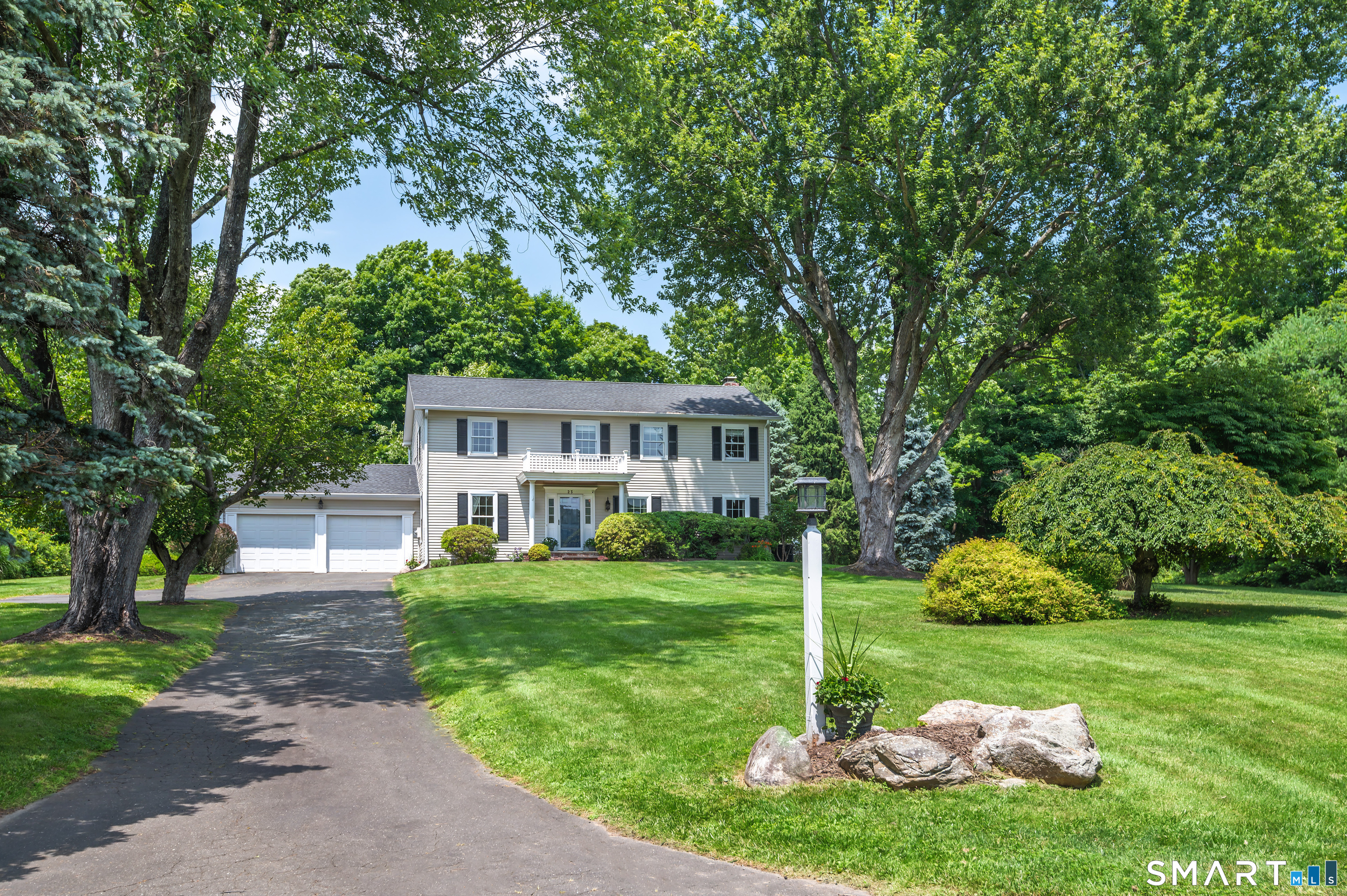 23 Briar Ridge Road, Ridgefield, CT 06877 | For Sale at $1,195,000