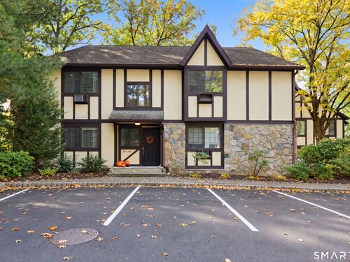  condo home for sale located at 50 Aiken Street, 202, Norwalk, CT 06851