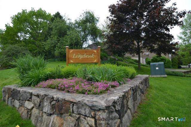 5 Ledgebrook Drive, 5, Norwalk, CT 06850 | For Sale at $505,226