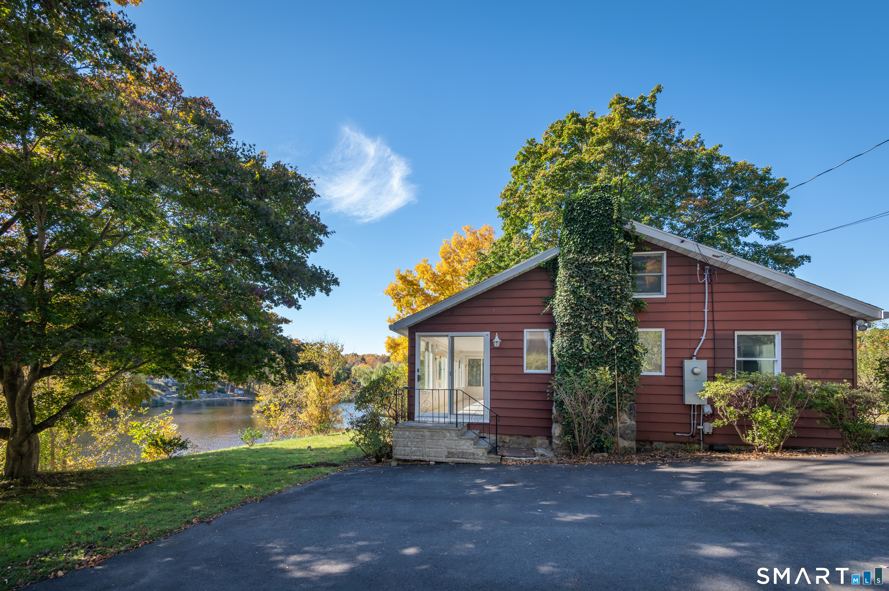 10 Clearview Drive, Ridgefield, CT 06877 | For Sale at $565,000