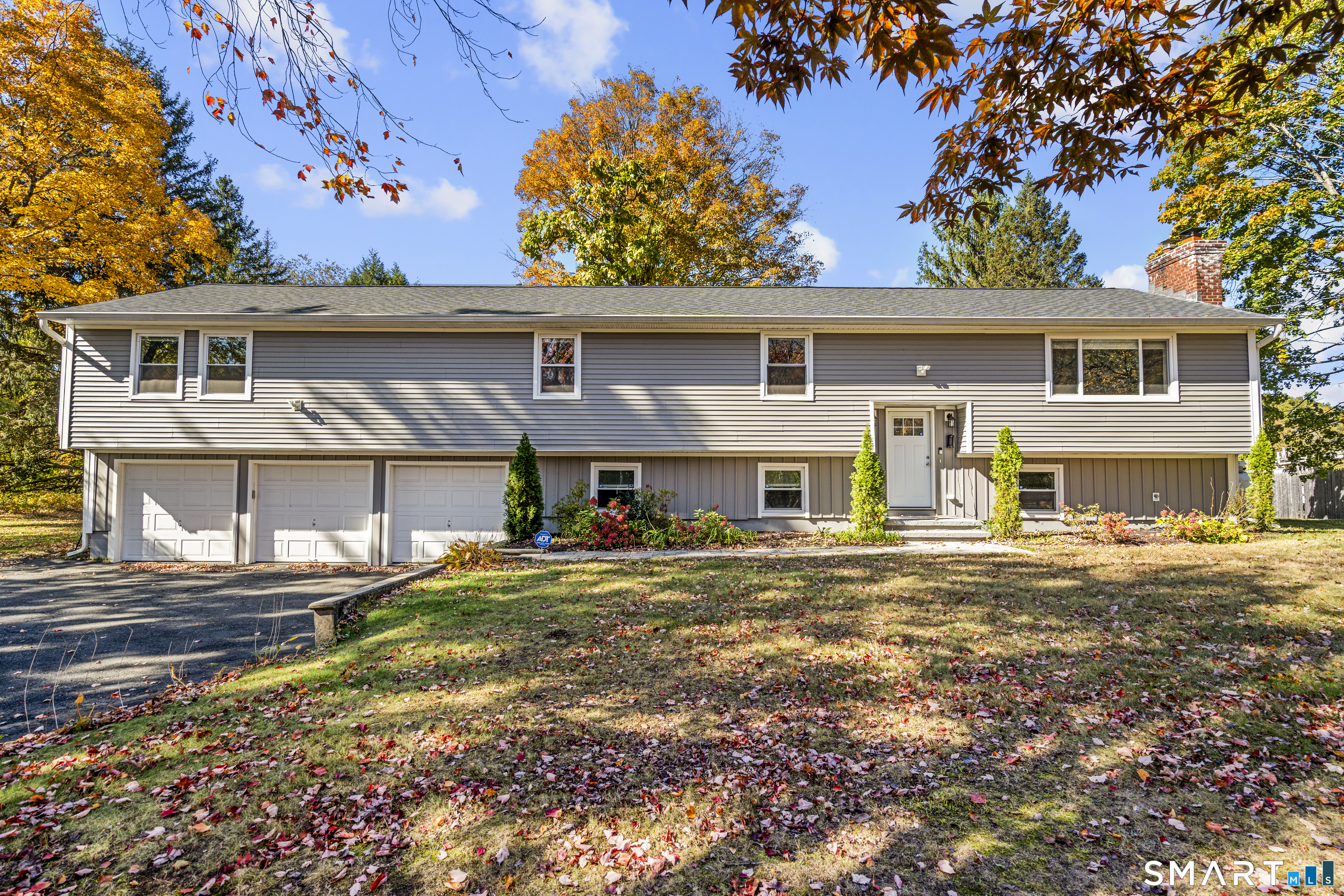 307 Pepper Street, Monroe, CT 06468 | For Sale at $729,900