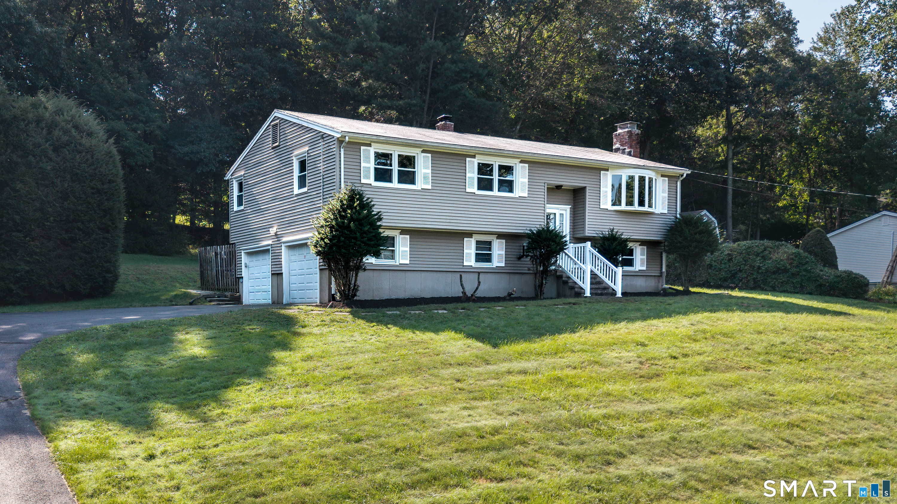 121 Longfellow Road, Shelton, CT 06484 | For Sale at $525,000