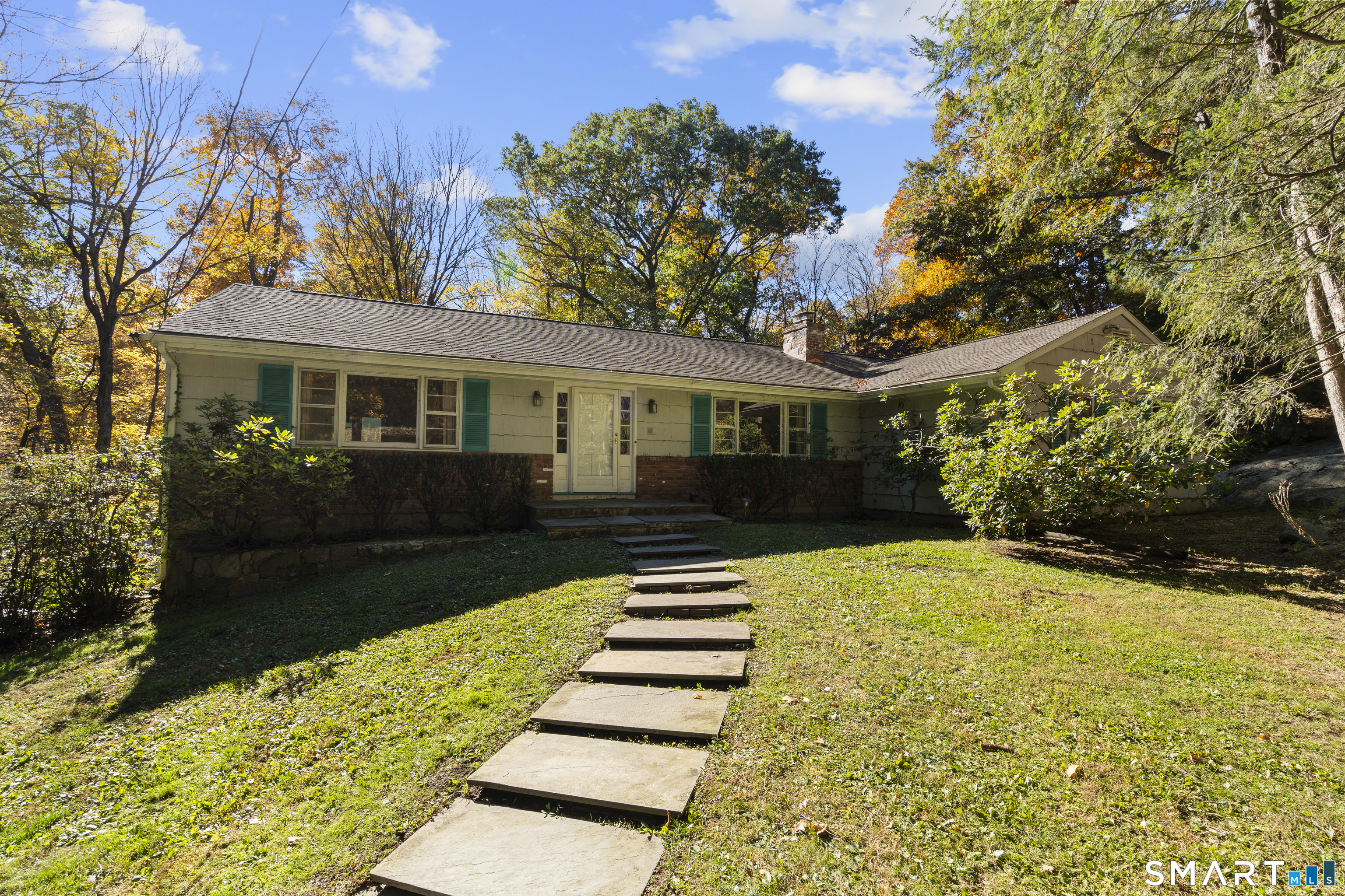 55 Bartlett Lane, Stamford, CT 06903 | For Sale at $879,500