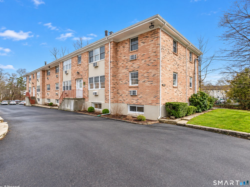  townhouse condo for sale located at 1307 Hope Street, a1, Stamford, CT 06907