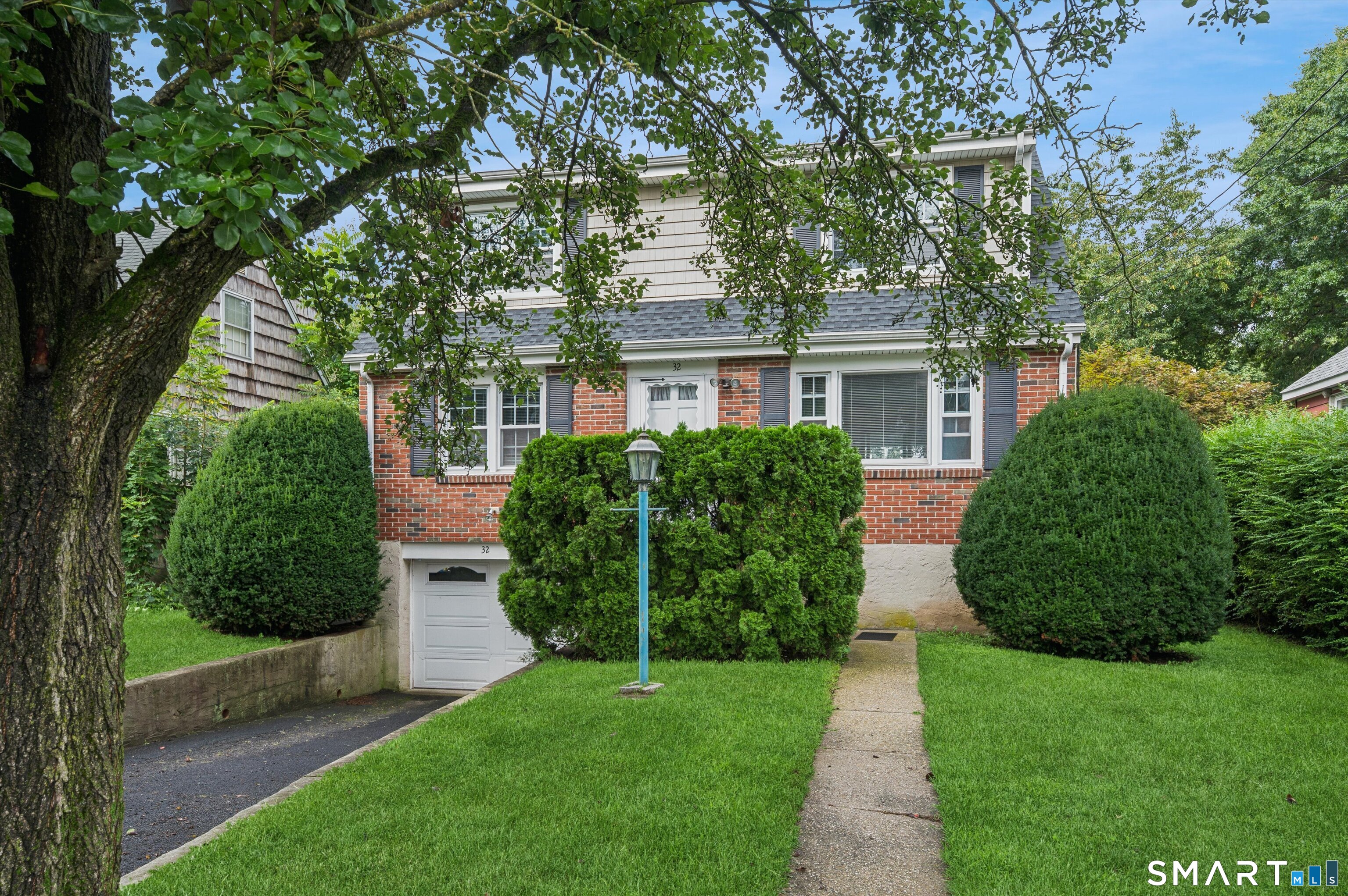 32 Hollow Wood Lane, Greenwich, CT 06831 | For Sale at $999,999