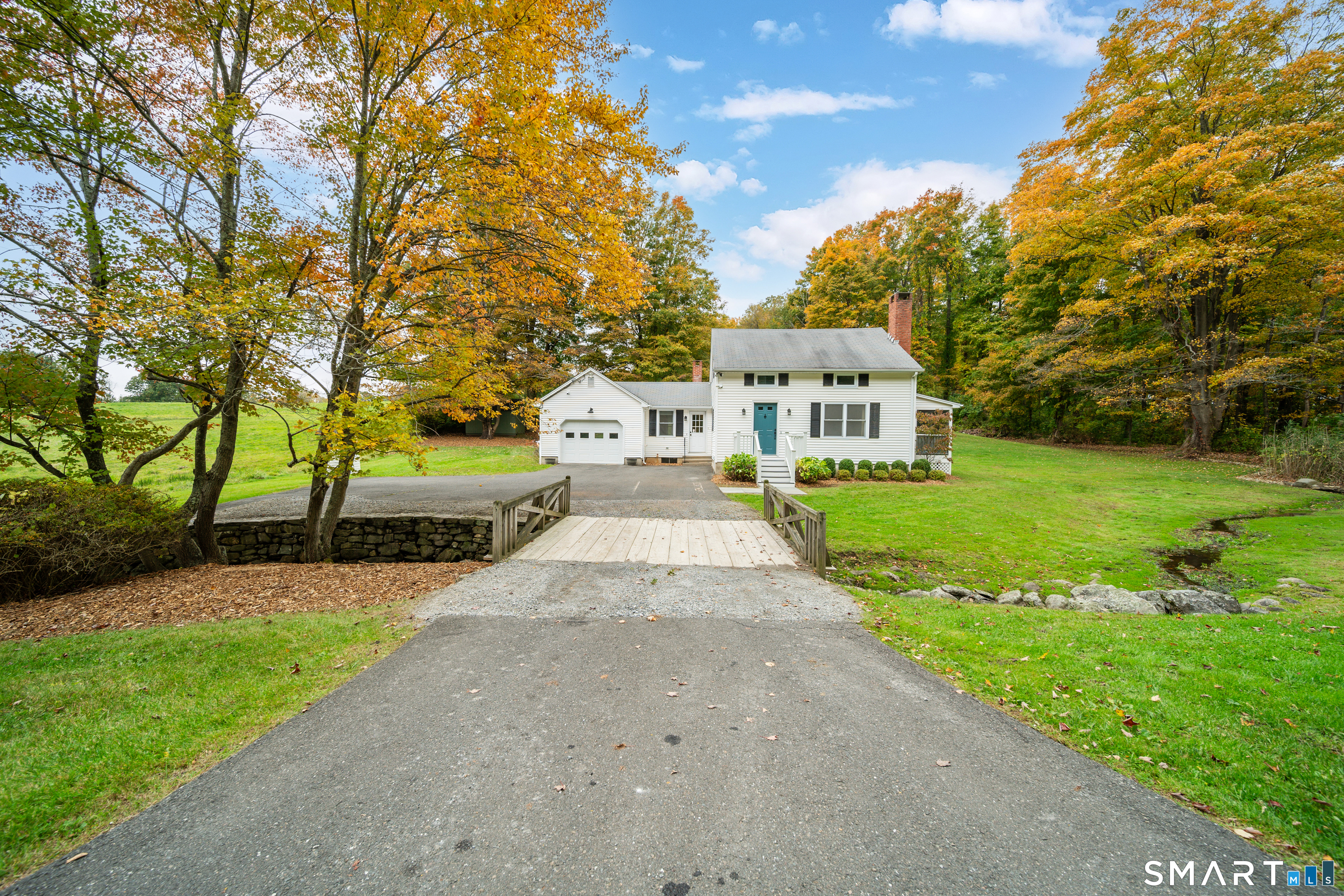 85 Lonetown Road, Redding, CT 06896 | For Sale at $539,000