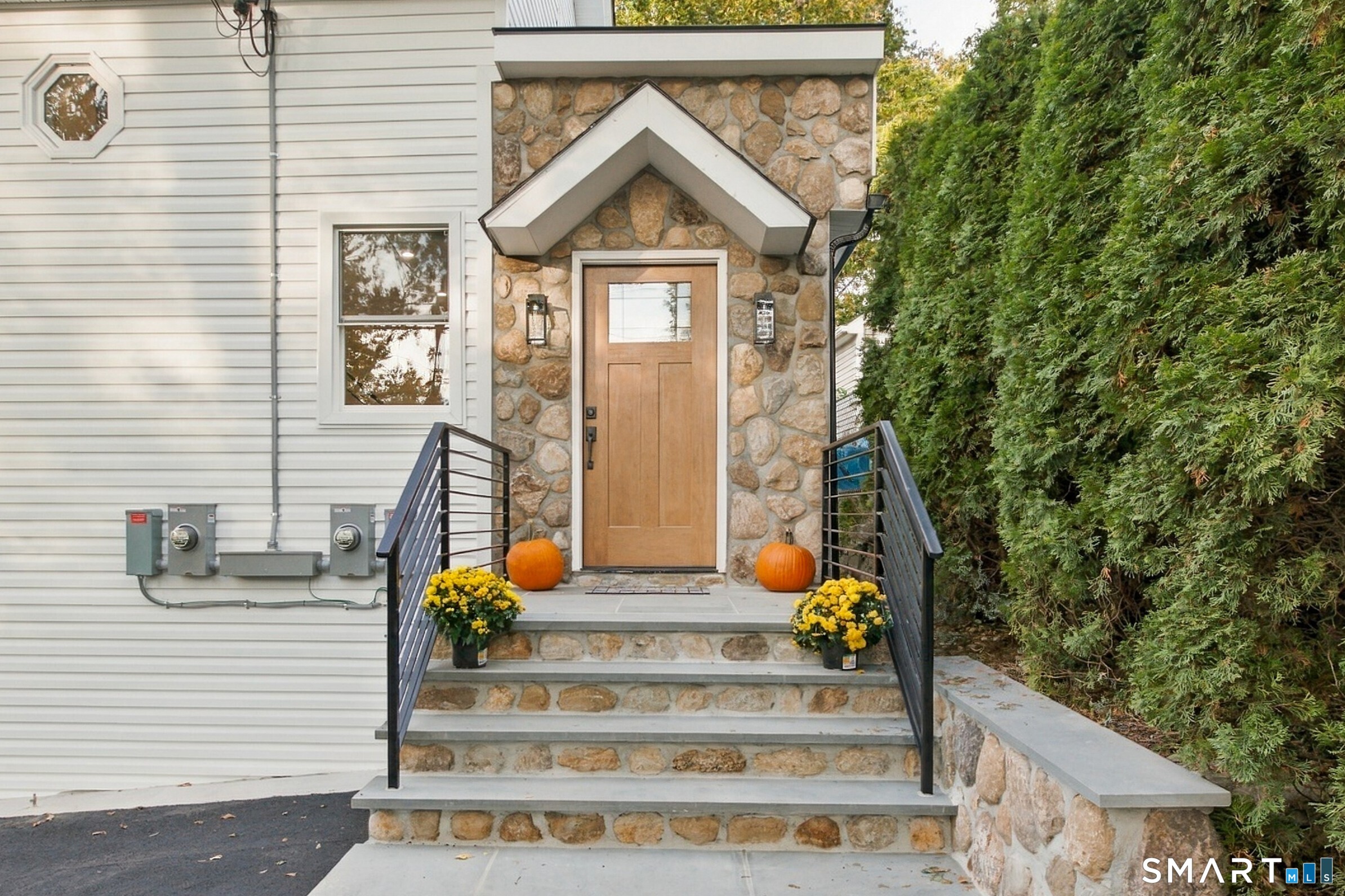 18 Booth Place, Greenwich, CT 06830 | For Sale at $1,497,000