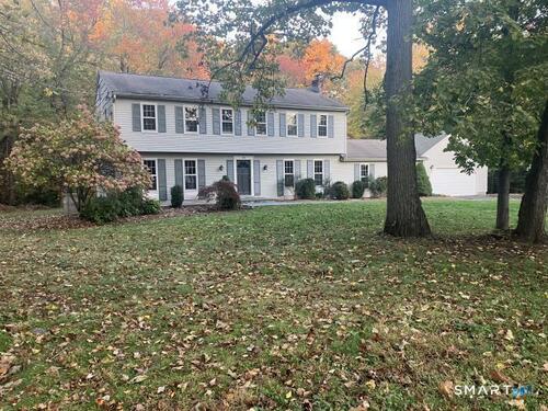  single family home for sale located at 40 Sturbridge Lane, Trumbull, CT 06611