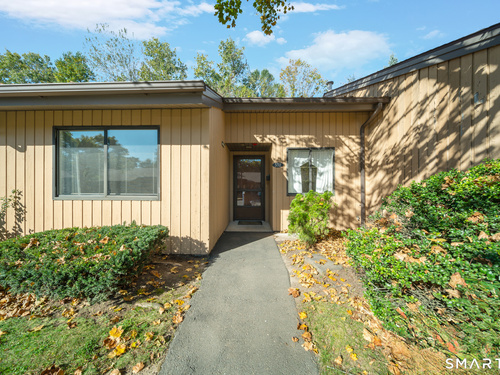  condo home for sale located at 532 Asbury Ridge, 532, Shelton, CT 06484