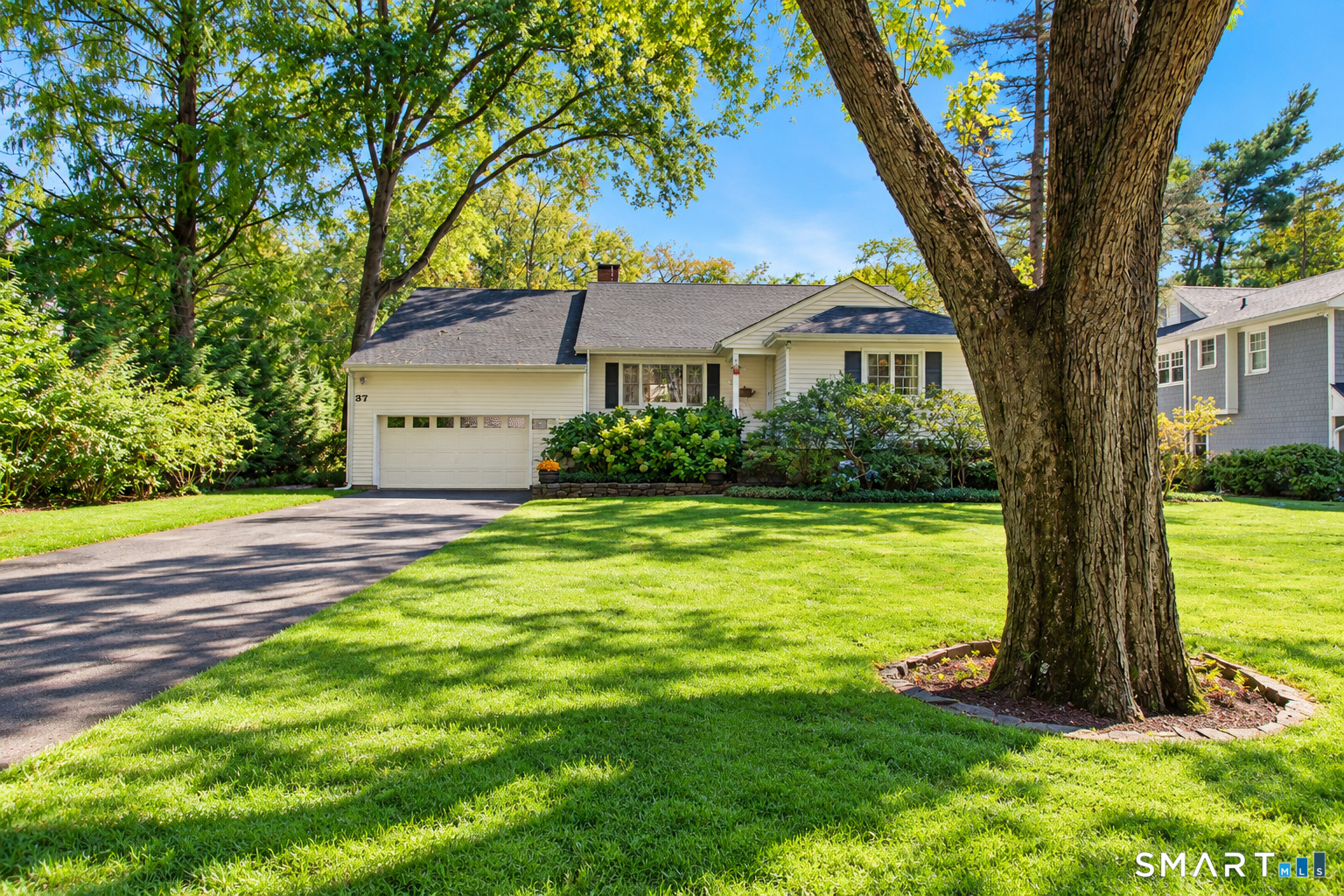 37 Midbrook Lane, Greenwich, CT 06870 | For Sale at $2,795,000