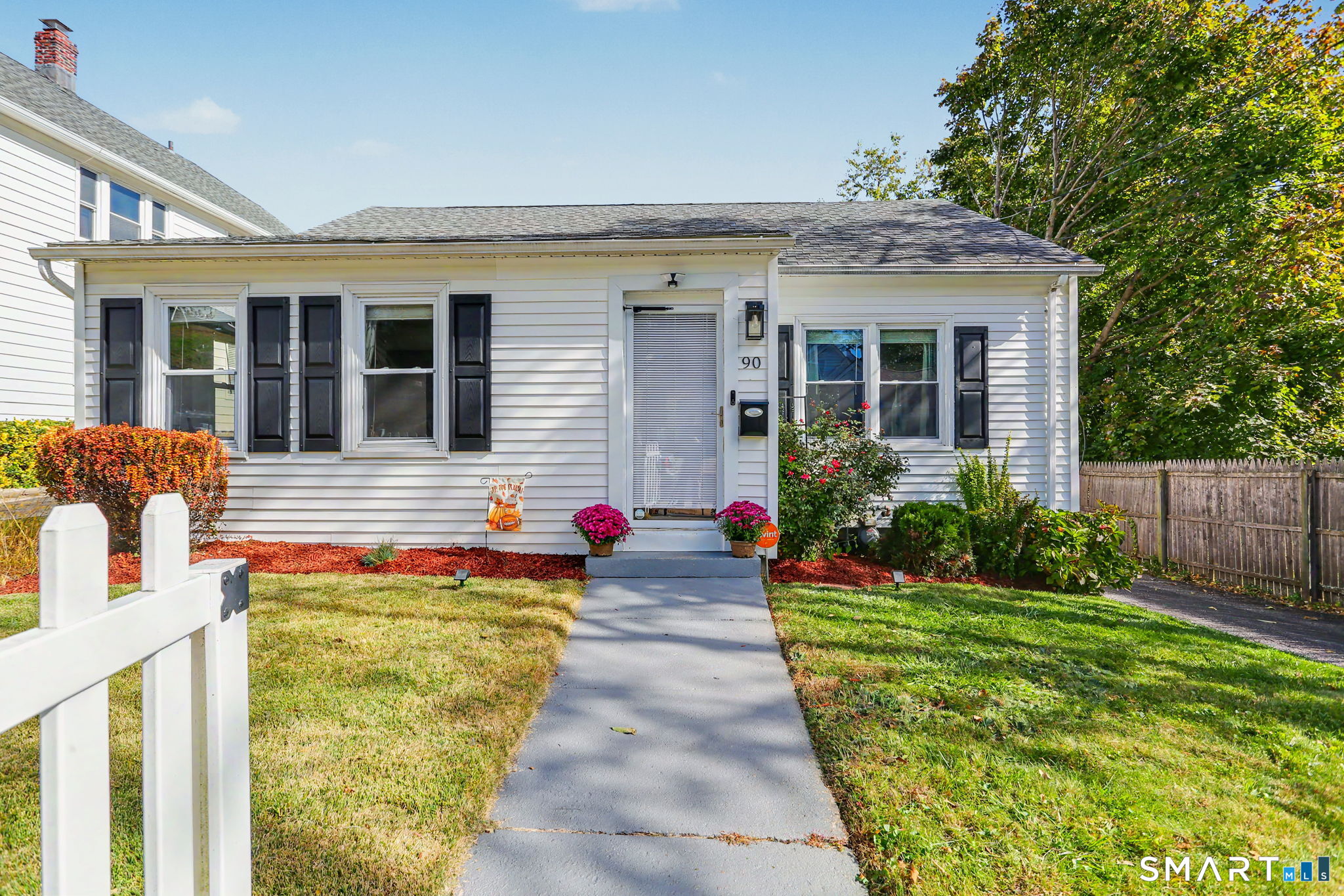 90 Gurdon Street, Bridgeport, CT 06606 | For Sale at $479,000