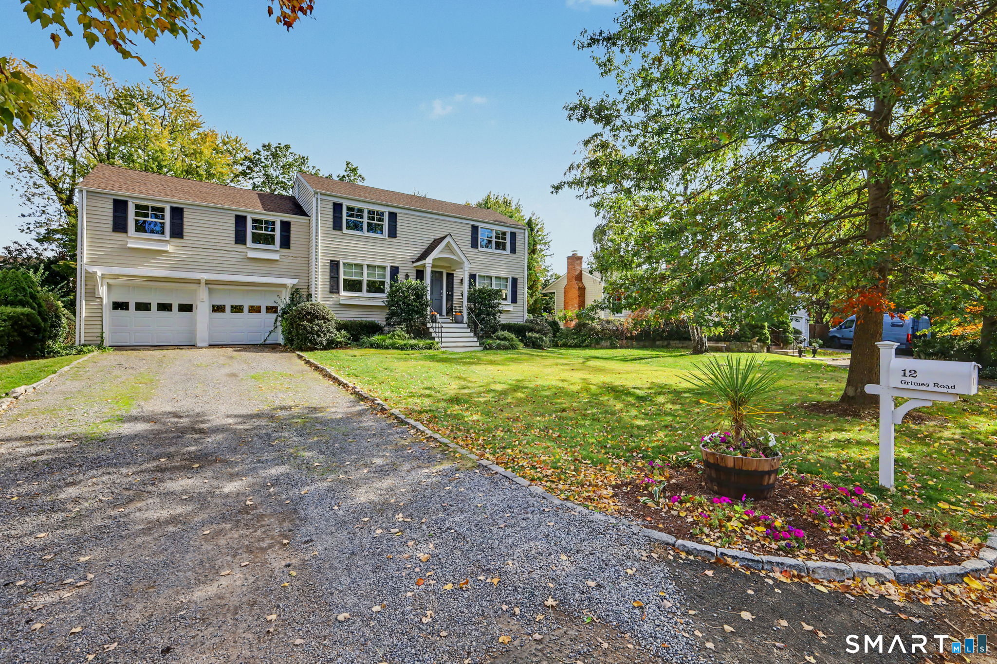 12 Grimes Road, Greenwich, CT 06870 | For Sale at $2,999,000