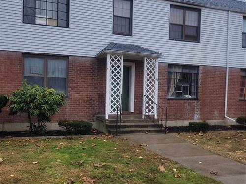condo home for sale located at 74 Mencel Circle, c, Bridgeport, CT 06610