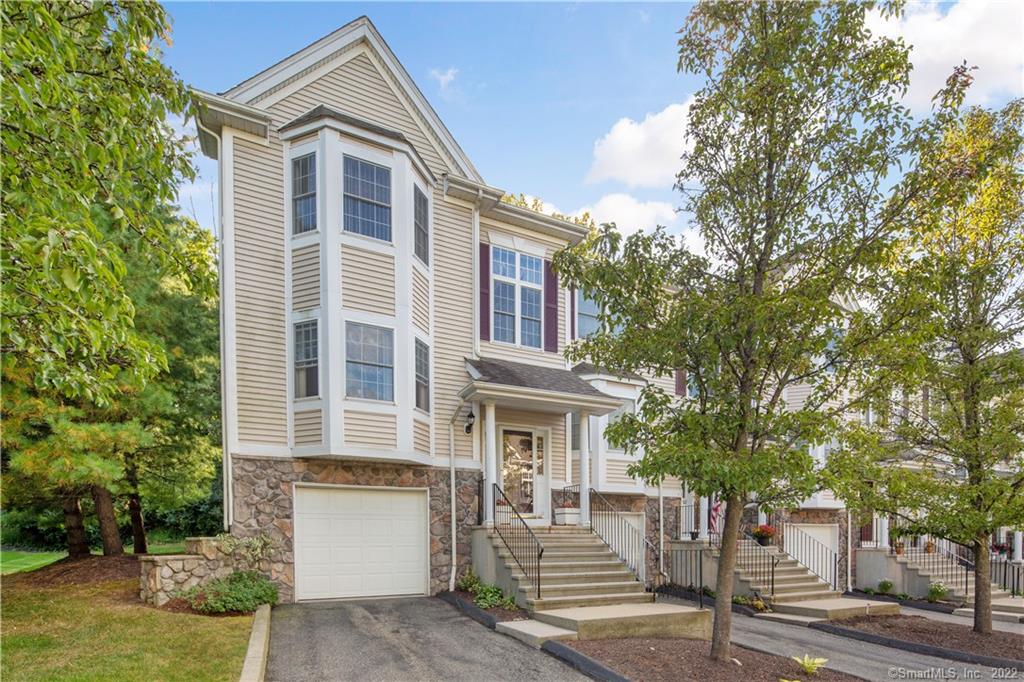 2201 Larson Drive, 2201, Danbury, CT 06810 townhome condo sold