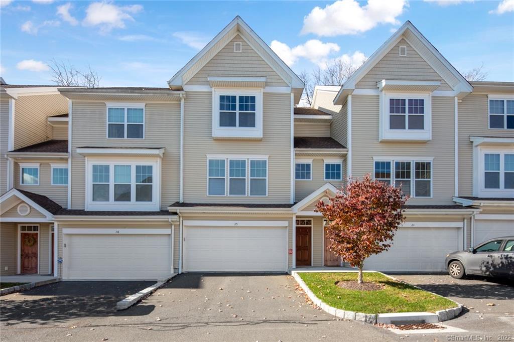 25 Caldwell Terrace, 25, Danbury, CT 06810 townhome condo sold