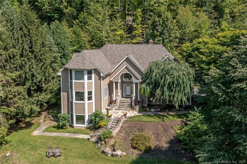 55 Sail Harbour Drive, New Fairfield, CT 06812 contemporary single