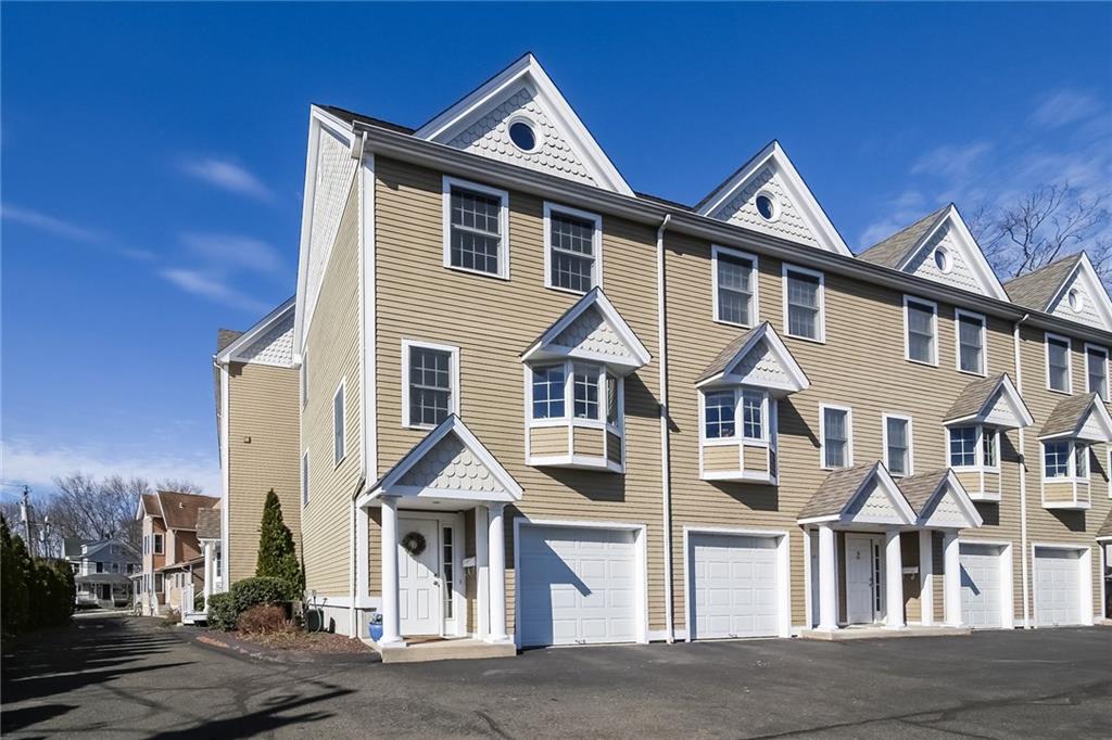 16 Hillside Place, j4, Norwalk, CT 06854 townhome condo sold
