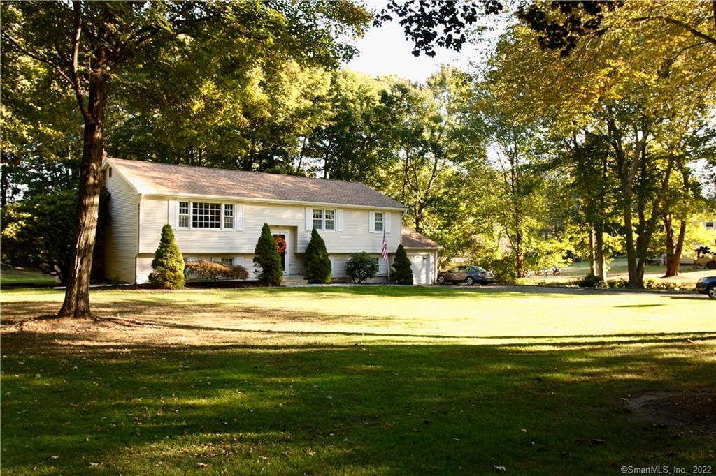 10 Isinglass Road, Shelton, CT 06484 single family home sold