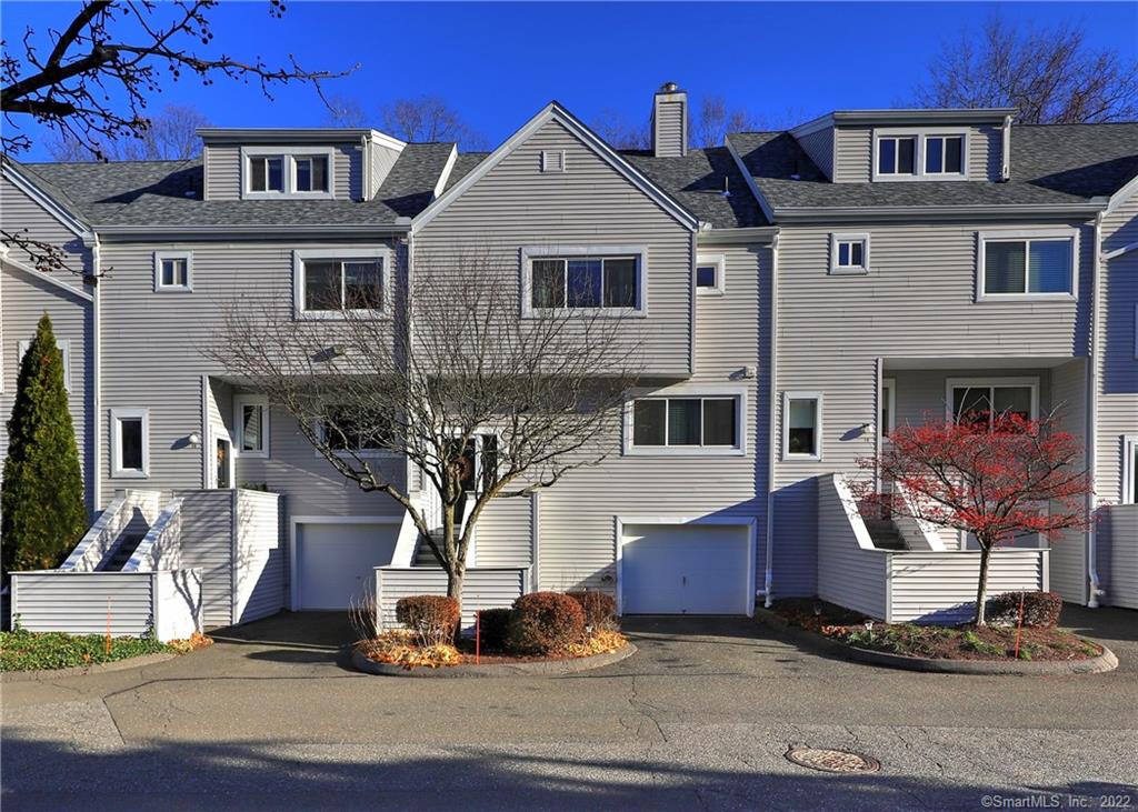 15 Country Place, 15, Shelton, CT 06484 townhome condo sold