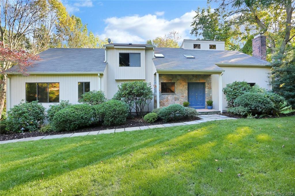 20 Fairway Drive, Stamford, CT 06903 waterfront contemporary single