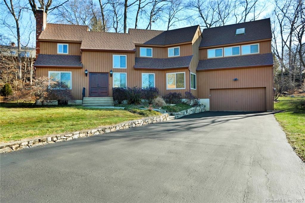 17 Wishing Well Lane, Stamford, CT 06902 contemporary single family