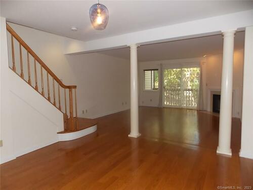 townhome condo for sale located at 2539 Bedford Street, 1i, Stamford, CT 06905