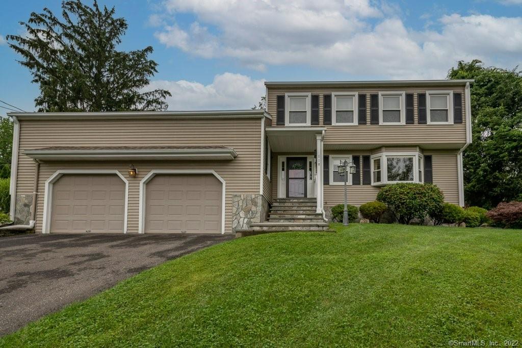 110 Gina Circle, Stratford, CT 06614 single family home sold