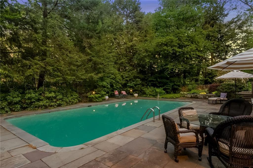 39 High Point Road, Westport, CT 06880 contemporary single family