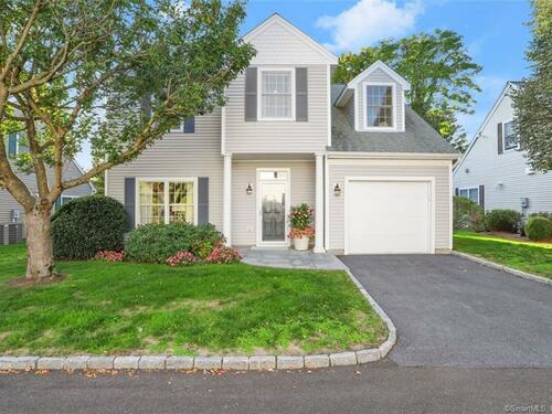 condo home for sale located at 16 Village Court, 16, Wilton, CT 06897